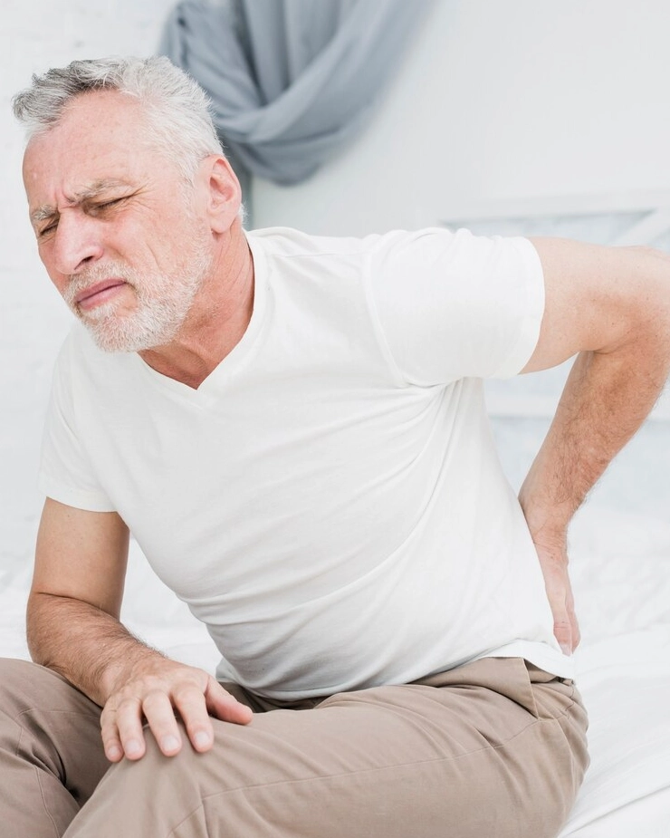 an older gentleman in need of sciatica pain relief